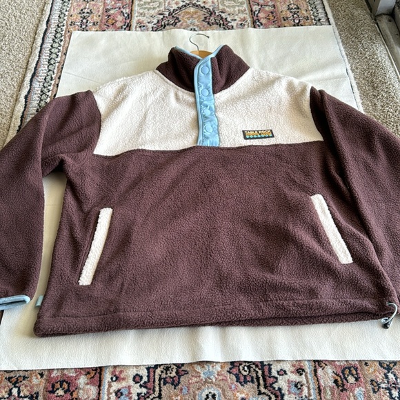 Fleece Sweater Table Rock Lake Tahoe - Picture 8 of 11